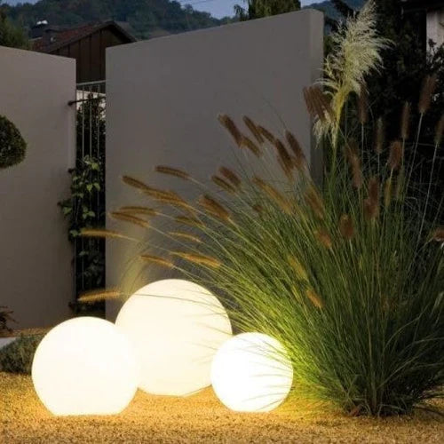AuraKleur tuinbol LED-verlichting – 16 kleuren – Draadloos, weerbestendig en sfeervol voor tuin, terras en feest