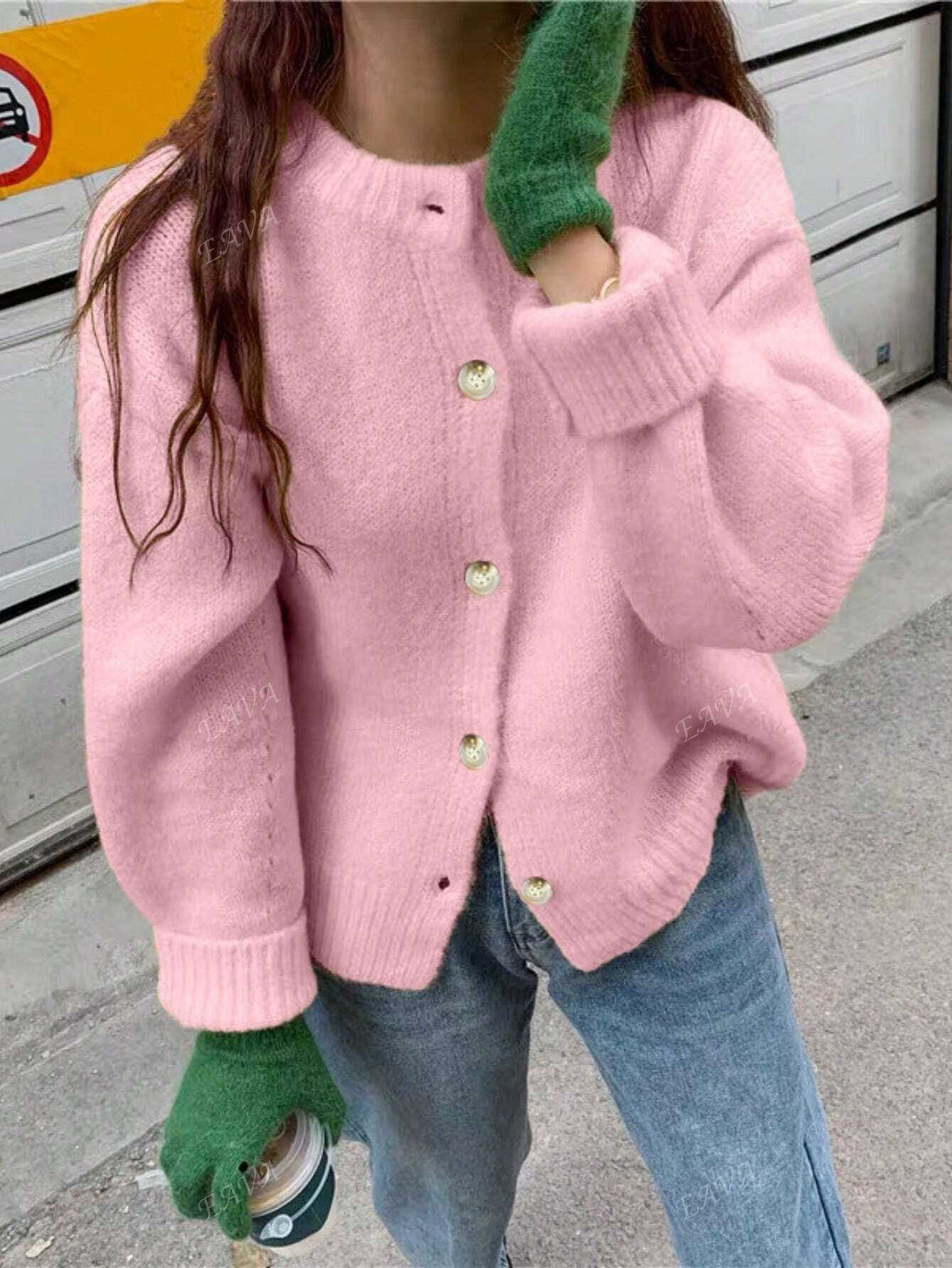 CozyKnoop Oversized Trui – Ronde Hals met Knopen en Comfortabele Pasvorm