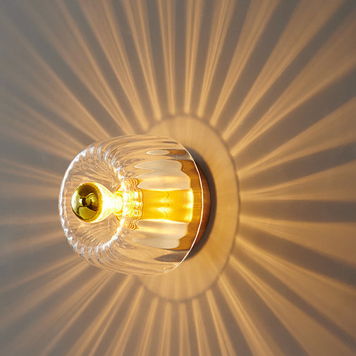 BrassRay Wand- en Plafondlamp – Luxe Zonvormige Lamp van Koper & Glas