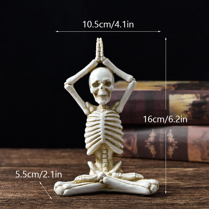 Halloween Beeldje – Resin Ornament in Vintage Wit of Zwart