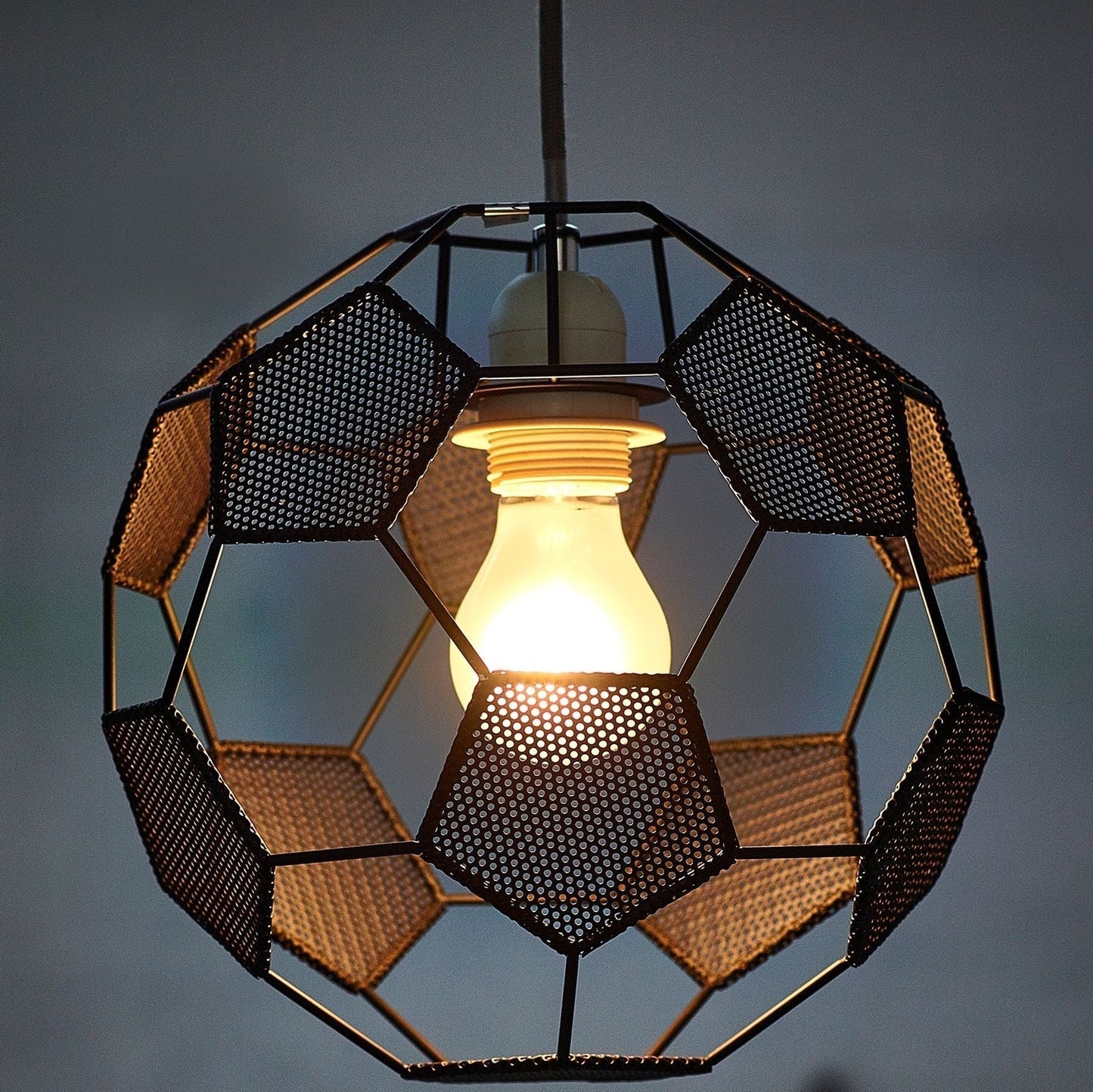 VoetbalGoal Hanglamp – Speelse Verlichting in Voetbaldesign voor Kinderen