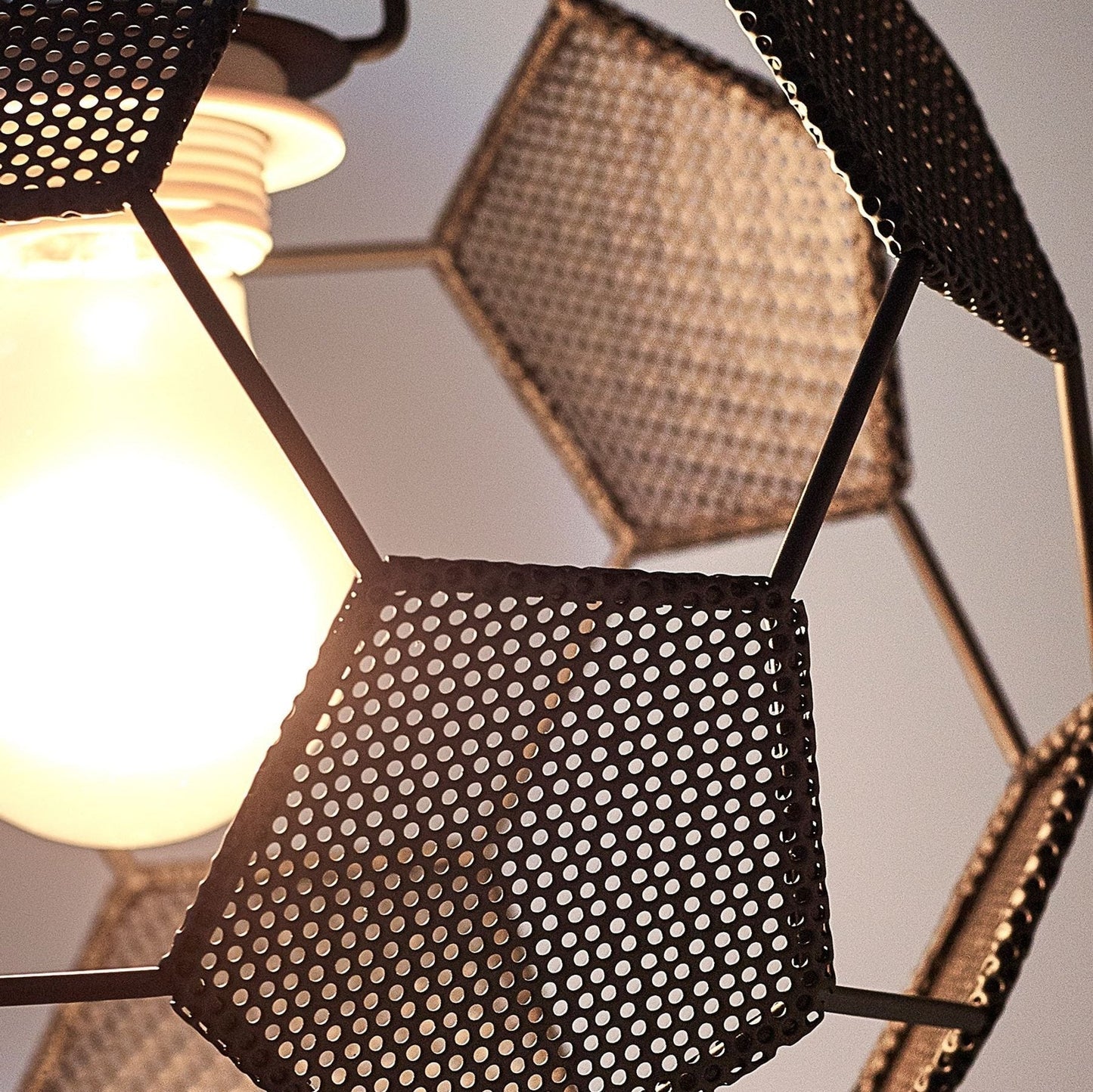 VoetbalGoal Hanglamp – Speelse Verlichting in Voetbaldesign voor Kinderen