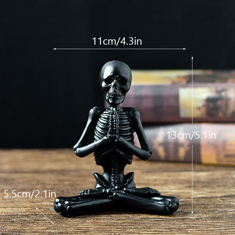 Halloween Beeldje – Resin Ornament in Vintage Wit of Zwart