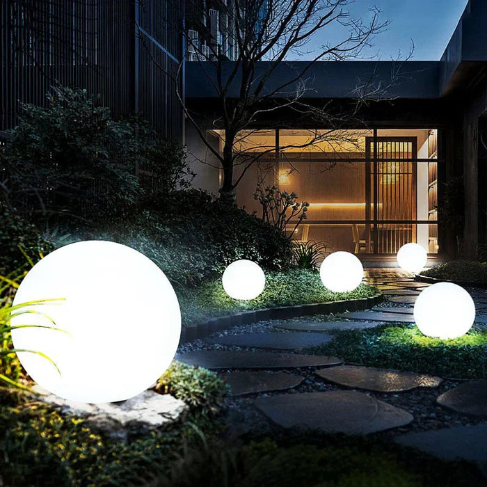 AuraKleur tuinbol LED-verlichting – 16 kleuren – Draadloos, weerbestendig en sfeervol voor tuin, terras en feest