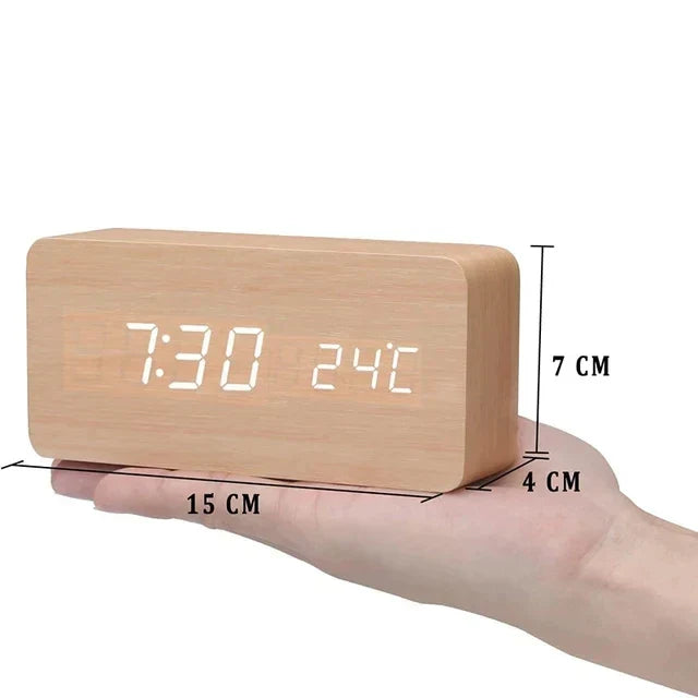 Digitale Houten Wekker – Moderne Technologie met Tijdloos Houtdesign