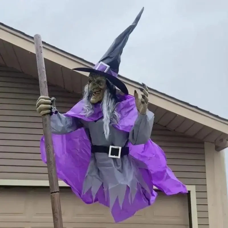SpookVlucht Vliegende Heks – Bewegende Halloweendecoratie met Licht & Geluid