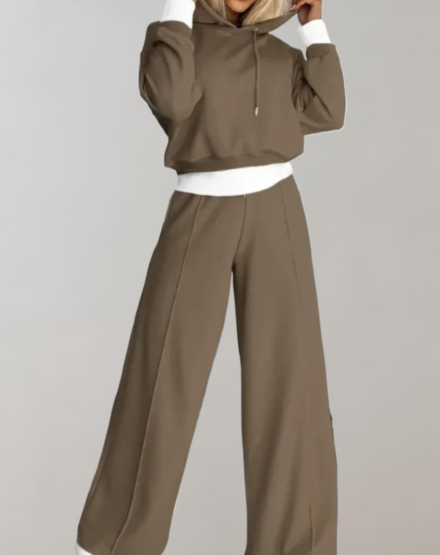 Liva - Moderne Hoodie en Broek Set