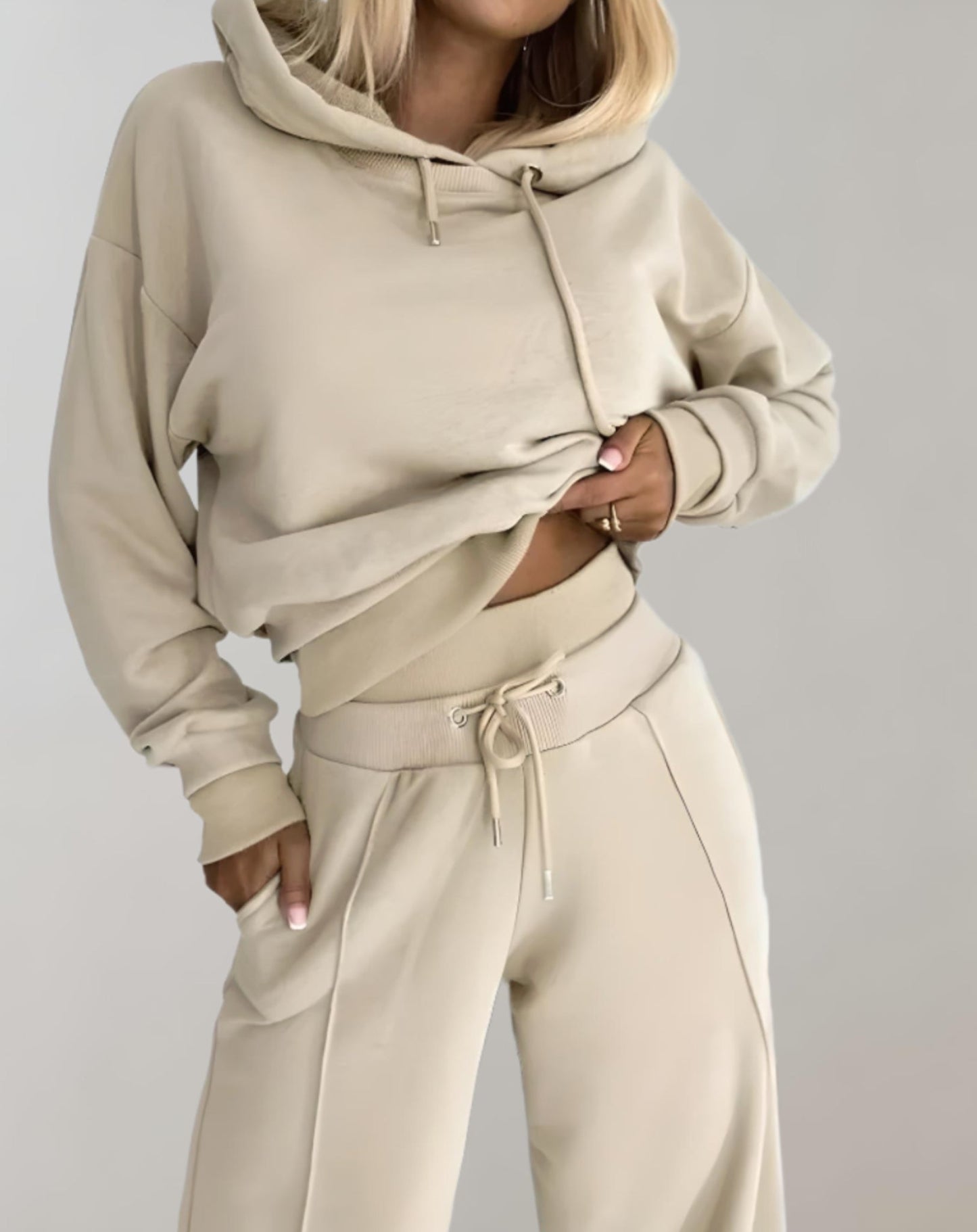 Liva - Moderne Hoodie en Broek Set