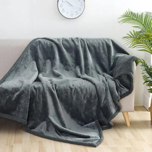 CozyGuard Waterdicht Dekentje – Omkeerbaar, Vlekbestendig & Zacht Pluche Ontwerp