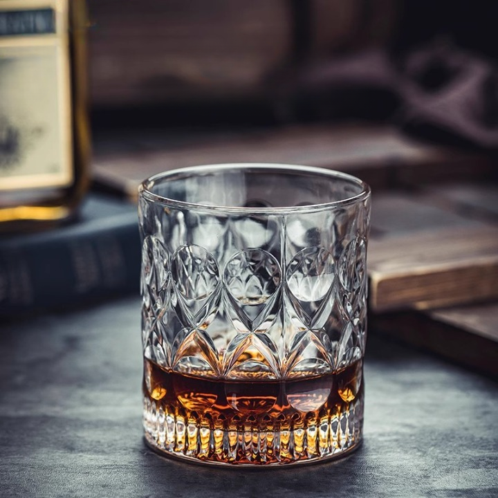 Geslepen Kristallen Whiskyglas – Elegante Drinkglazen voor Whisky