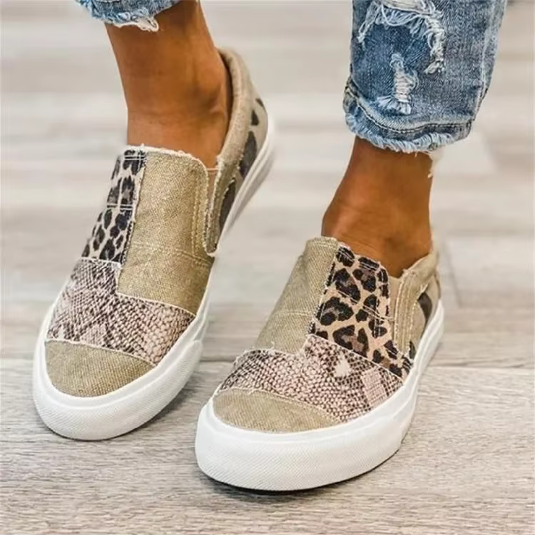 Slip-on Damesneakers met Streetlook en Elastische Inzet – De Ruwe Instapper