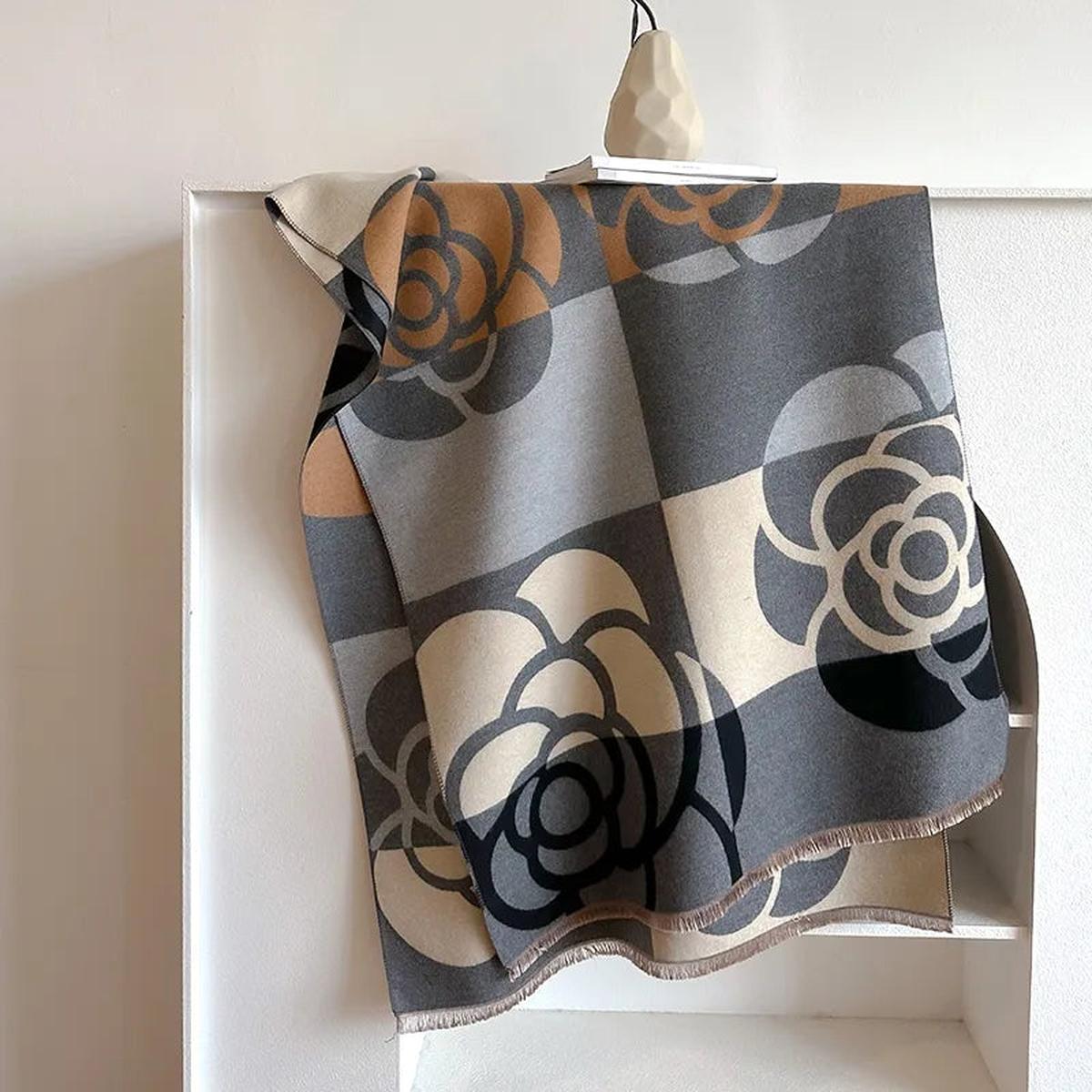 Omkeerbare Kasjmier Wintersjaal met Gedrukt Patroon – Elegant en Warm