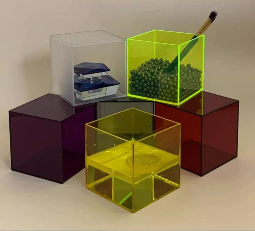 Kleurrijke Acryl Displaybox VitrinaLicht – Voor Verzamelobjecten en Accessoires
