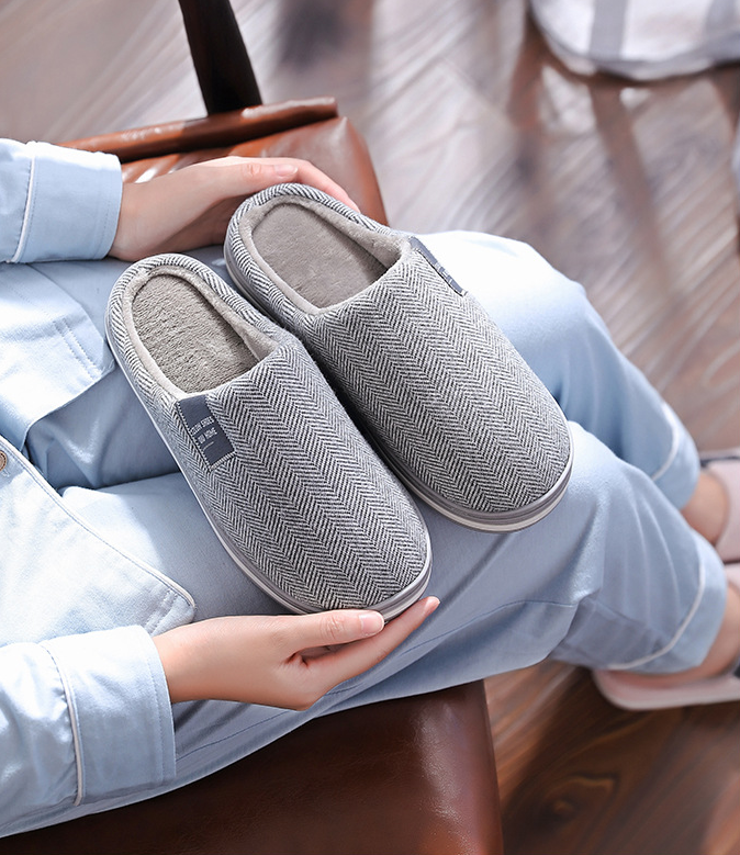 Heren Pantoffels met Antislip Zool – Warme en Comfortabele Pluche Sloffen