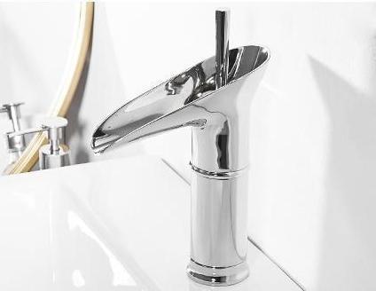 Antieke Messing Wastafelkraan - Watervaluitloop en Enkelvoudige Hendel