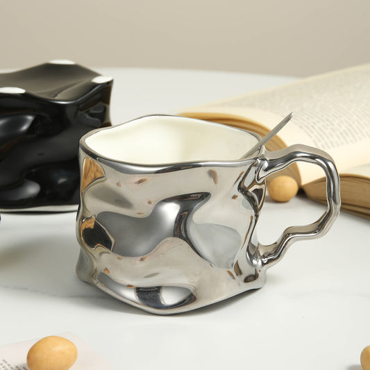 CreArt Mok – Handgemaakte Keramische Koffiemok met Uniek Gekreukeld Design