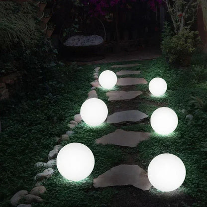 AuraKleur tuinbol LED-verlichting – 16 kleuren – Draadloos, weerbestendig en sfeervol voor tuin, terras en feest