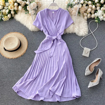 Eleganza Plissé Midi Jurk Met V-Hals