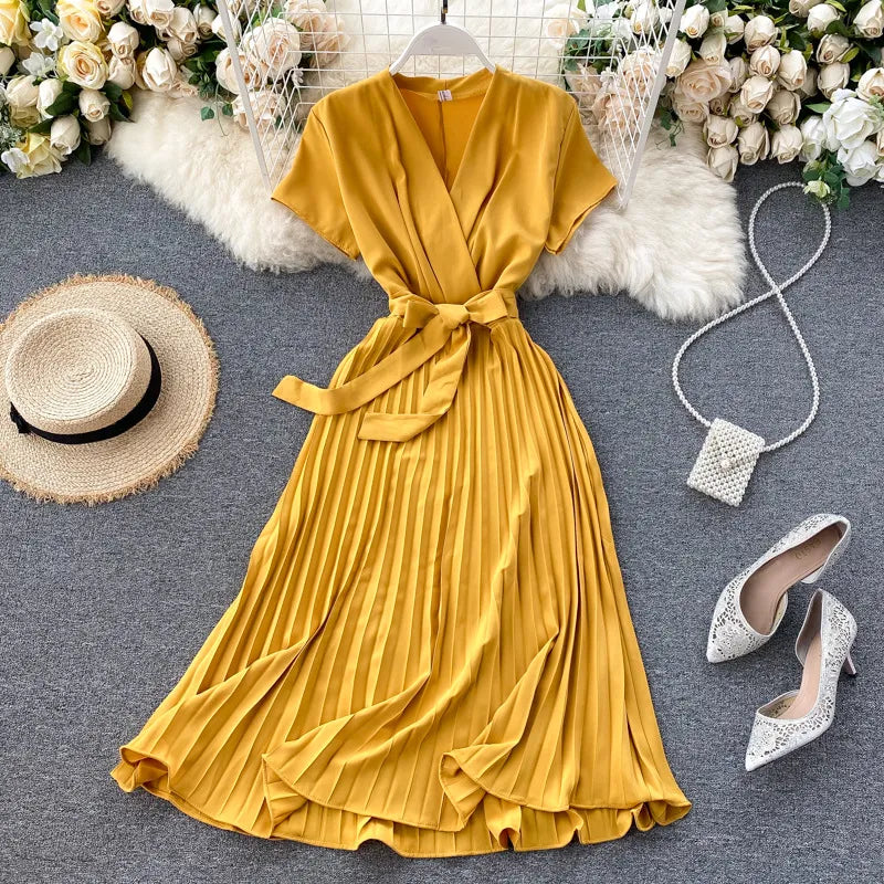 Eleganza Plissé Midi Jurk Met V-Hals