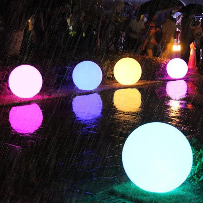 AuraKleur tuinbol LED-verlichting – 16 kleuren – Draadloos, weerbestendig en sfeervol voor tuin, terras en feest