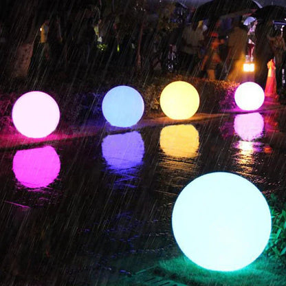 AuraKleur tuinbol LED-verlichting – 16 kleuren – Draadloos, weerbestendig en sfeervol voor tuin, terras en feest