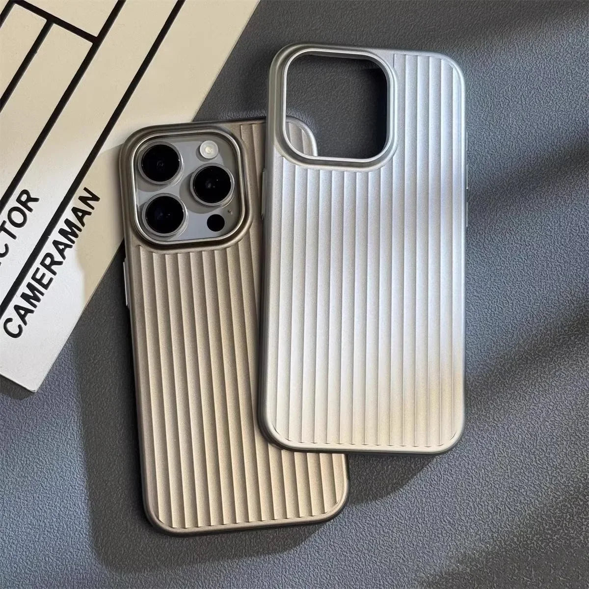 NoviroaShield | Ultra-Dunne Schokbestendige Telefoonhoes met Valbescherming