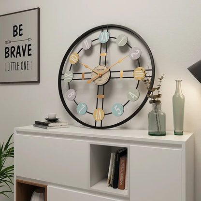 StilTijd – Grote Vintage Wandklok met Romeinse Cijfers en Metalen Frame