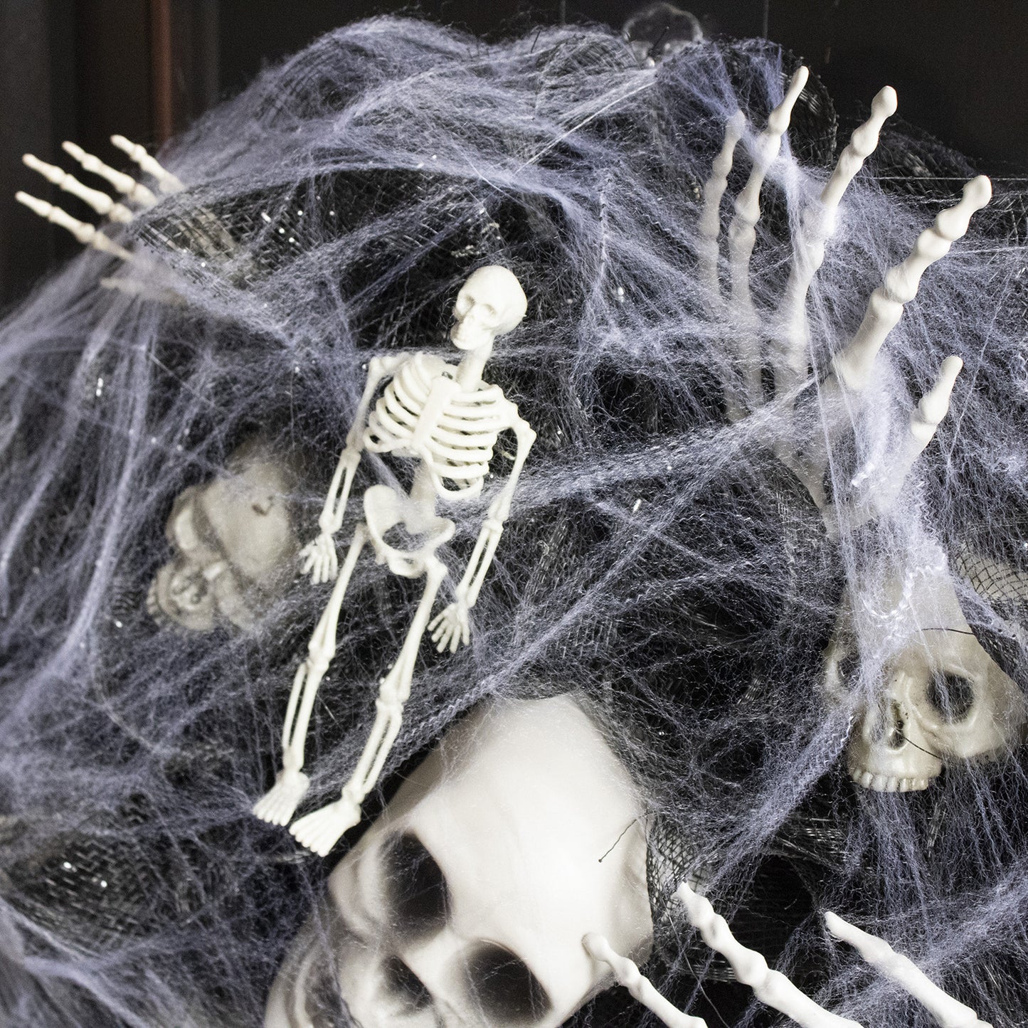 Halloween Krans – Mesh Schedel Garland voor Deur- en Muurdecoratie