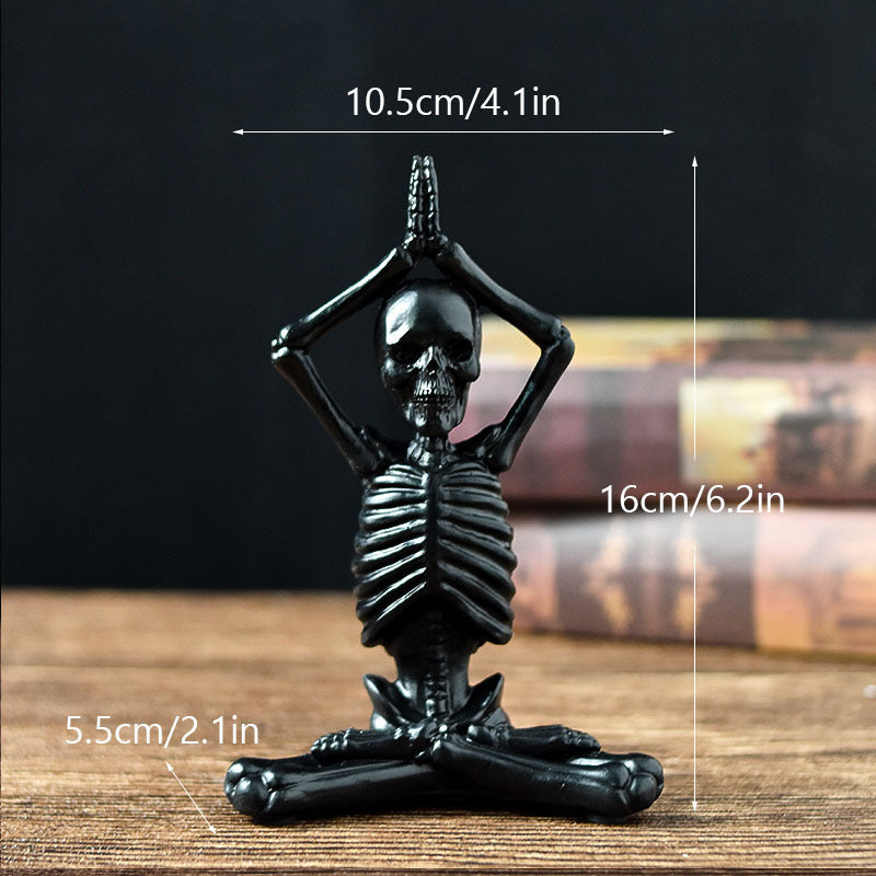 Halloween Beeldje – Resin Ornament in Vintage Wit of Zwart