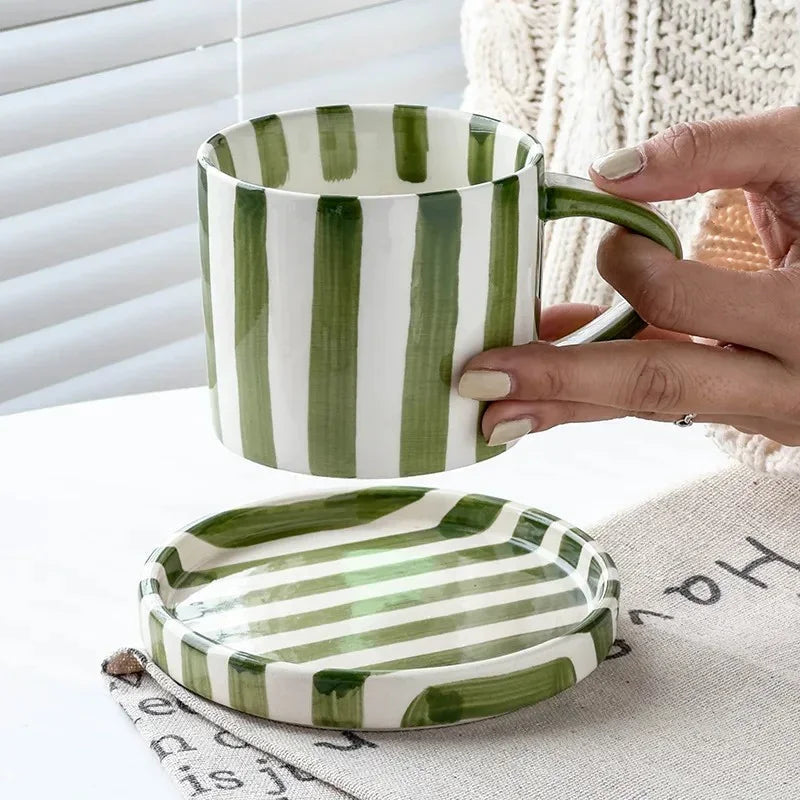 Gestreepte Retro Koffiemok met Schotel - Handgeschilderd Porselein