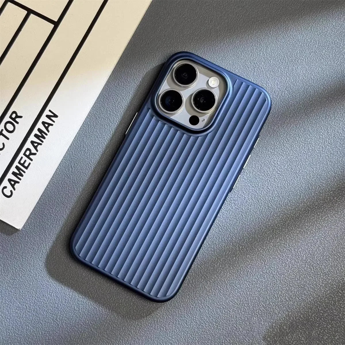 NoviroaShield | Ultra-Dunne Schokbestendige Telefoonhoes met Valbescherming