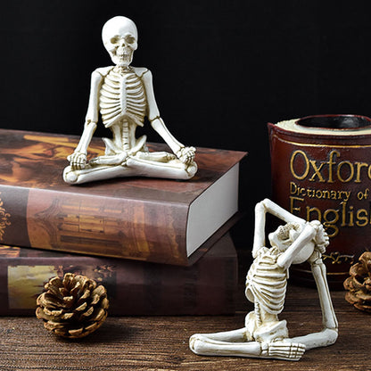 Halloween Beeldje – Resin Ornament in Vintage Wit of Zwart