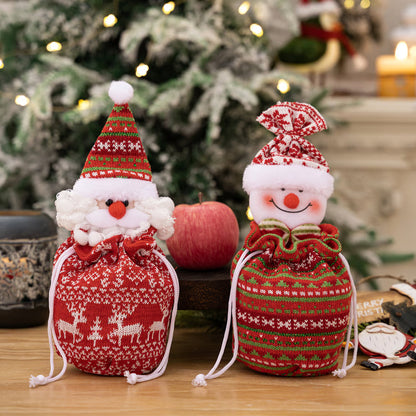 KnitJoy Kerstcadeauzak met Pop – Herbruikbare Gebreide Cadeauzak voor Kinderen