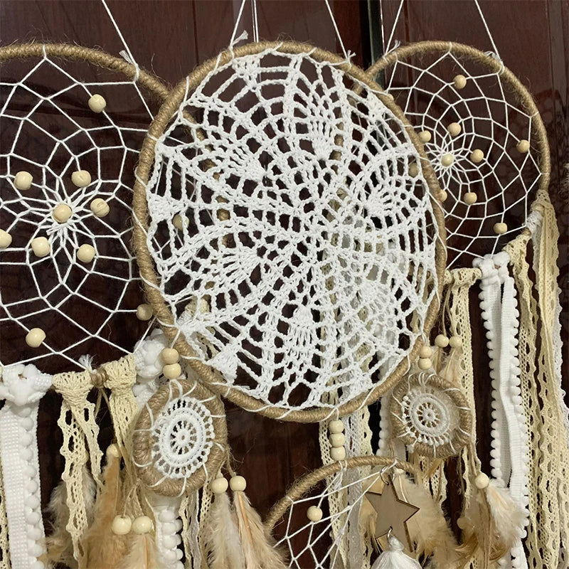 Macramé Dromenvanger met Maan en Veren - Bohemian Wanddecoratie