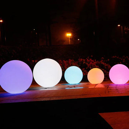 AuraKleur tuinbol LED-verlichting – 16 kleuren – Draadloos, weerbestendig en sfeervol voor tuin, terras en feest