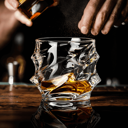 Golfstructuur Kristallen Whiskeyglas – Japanse Vakmanschap voor Optimale Grip en Smaakbeleving