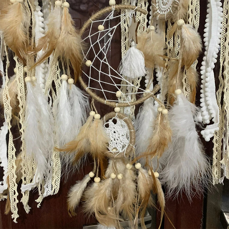 Macramé Dromenvanger met Maan en Veren - Bohemian Wanddecoratie