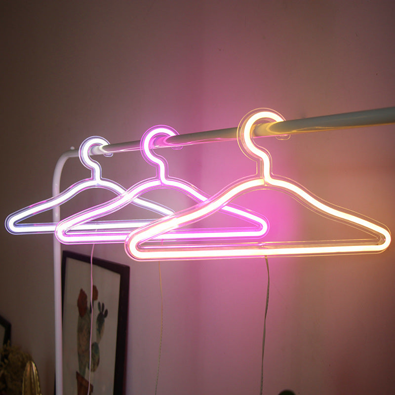 LichtHanger LED Kledinghanger – Oplaadbare Verlichte Hanger met Luxe Neongloed