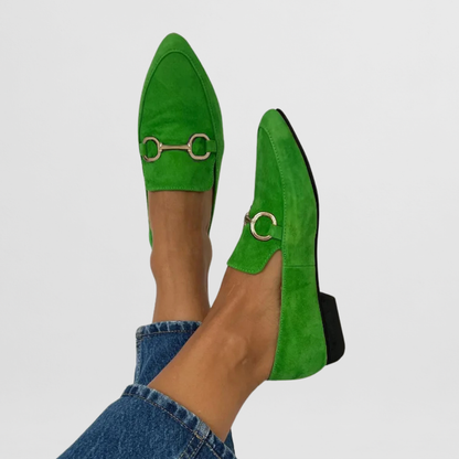 Elegante Instaploafers met Metalen Accent – Comfort en Stijl Gecombineerd