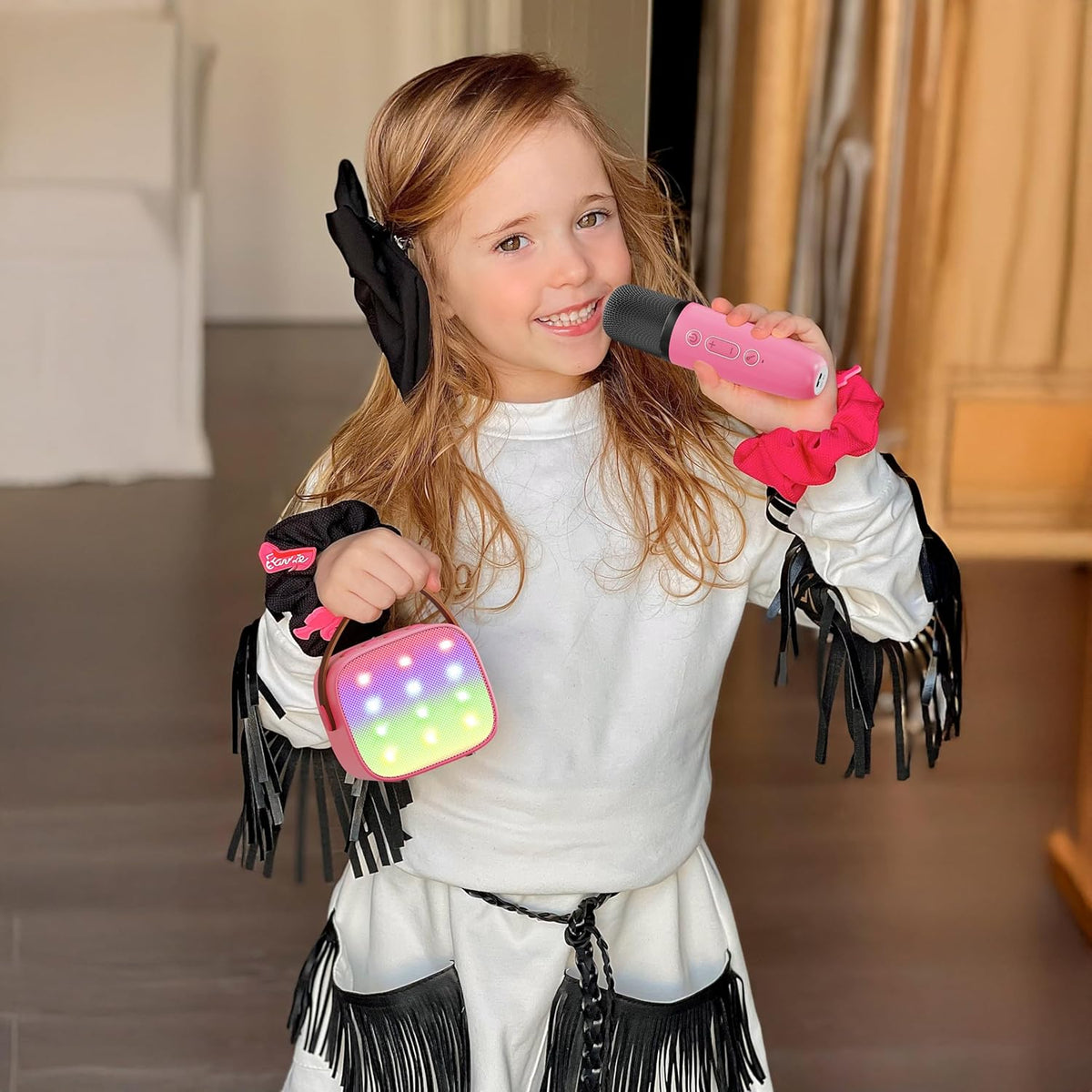 Skanto | Draagbare Mini-Karaoke-machine met Bluetooth-luidspreker en 2 Draadloze Microfoons – Veylo