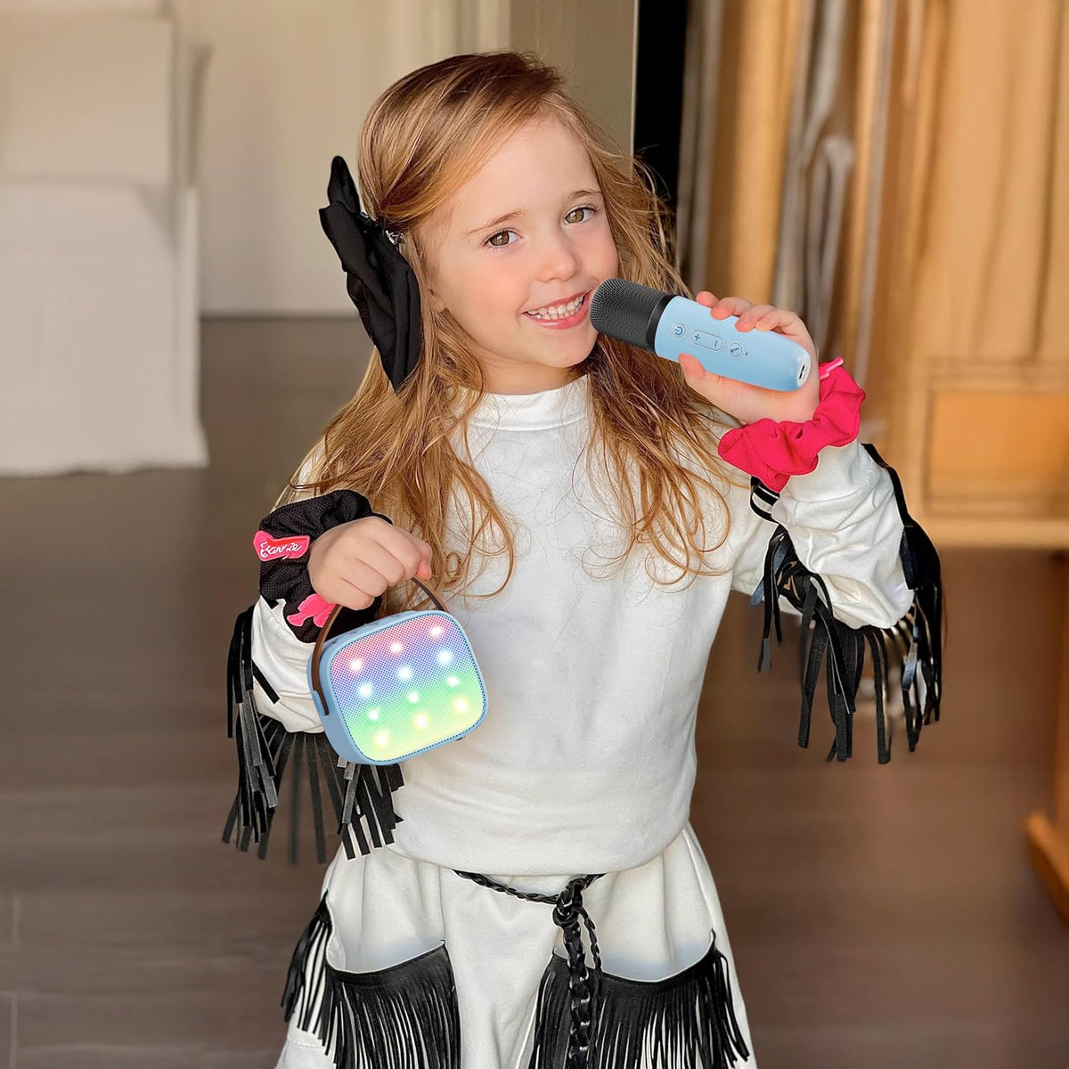 Skanto | Draagbare Mini-Karaoke-machine met Bluetooth-luidspreker en 2 Draadloze Microfoons – Veylo
