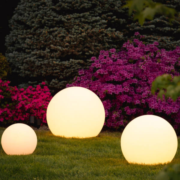 AuraKleur tuinbol LED-verlichting – 16 kleuren – Draadloos, weerbestendig en sfeervol voor tuin, terras en feest
