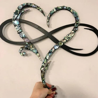 OneindigHart Wanddecor – IJzeren Wandsculptuur met Symbool van Eeuwige Liefde