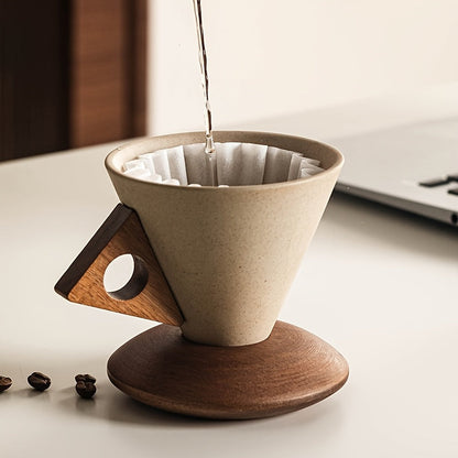 BaristaLuxe Keramische Koffiekop 250ml – Handgemaakt met Houten Handgreep en Onderzetter