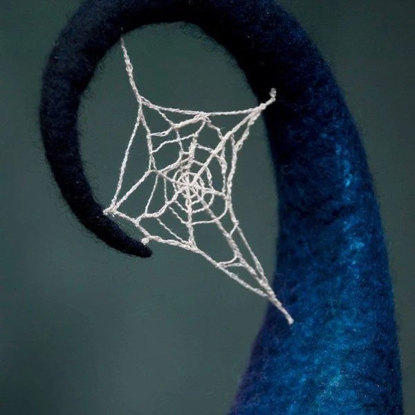 Unisex Heksenhoed voor Halloween | Handgemaakt van zachte natuurvezels | Verstelbare maat | Ademend