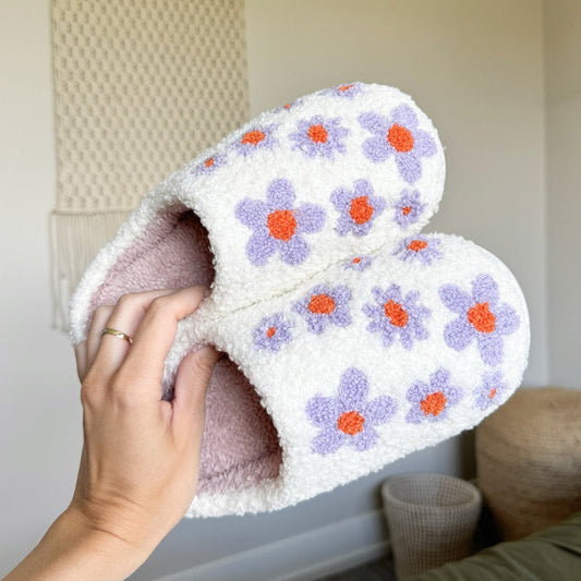 BloomStep Pantoffels – Comfortabele Instappers met Bloemenpatroon & Antislipzool