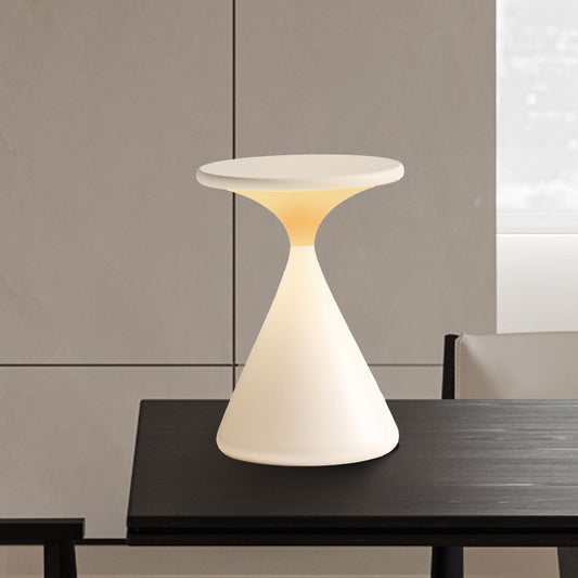 Draadloze Tafellamp met Dimbare LED – Zandloperdesign