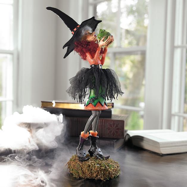 Betoverde Heks Harsfiguur - Handgemaakte Halloween Decoratie met Intricate Details