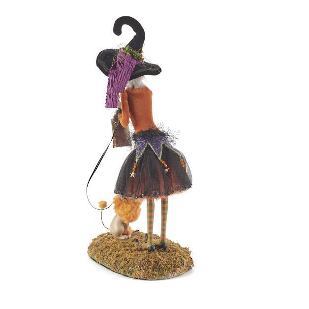 Betoverde Heks Harsfiguur - Handgemaakte Halloween Decoratie met Intricate Details