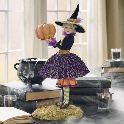 Betoverde Heks Harsfiguur - Handgemaakte Halloween Decoratie met Intricate Details